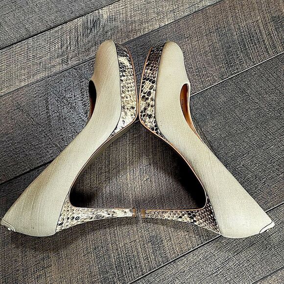 TAHARI “Sophia” Tan/Snakeskin Print, Platform Pumps. Size 10 M. - Picture 2 of 7